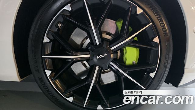 Kia EV6 GT 4WD — пробег 8 607 км — фото 5 из 5