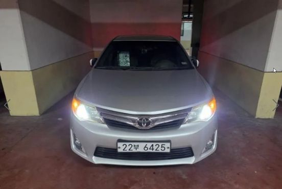 Toyota Camry 2.5 XLE — пробег 127 769 км — фото 2 из 5