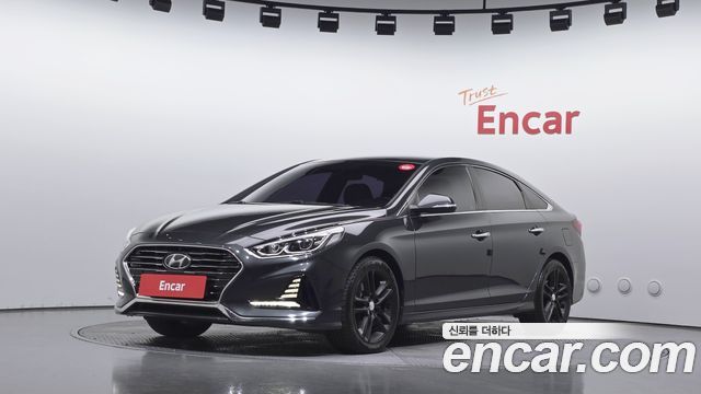 Hyundai Sonata 2.0 Premium Special — пробег 128 777 км — фото 1 из 5