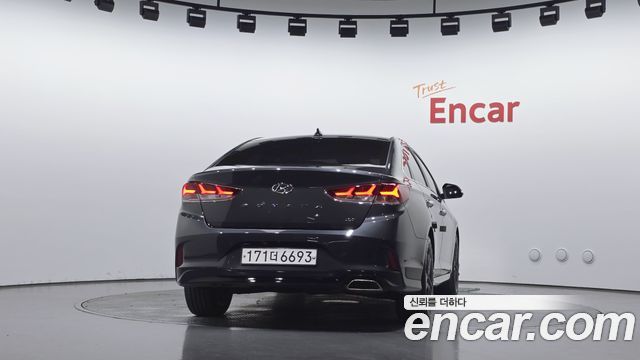 Hyundai Sonata 2.0 Premium Special — пробег 128 777 км — фото 4 из 5