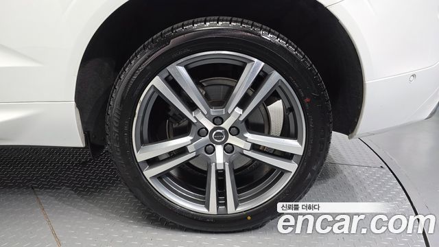 Volvo XC60 из Кореи Encar