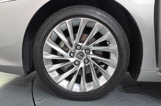 Lexus ES Executive — пробег 89 463 км — фото 5 из 5