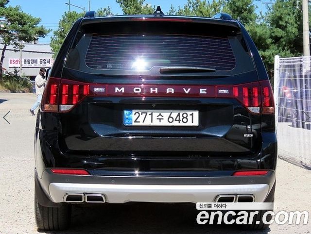 Kia Mohave Diesel 3.0 4WD 6-Seater Masters Gravity — пробег 73 189 км — фото 4 из 5