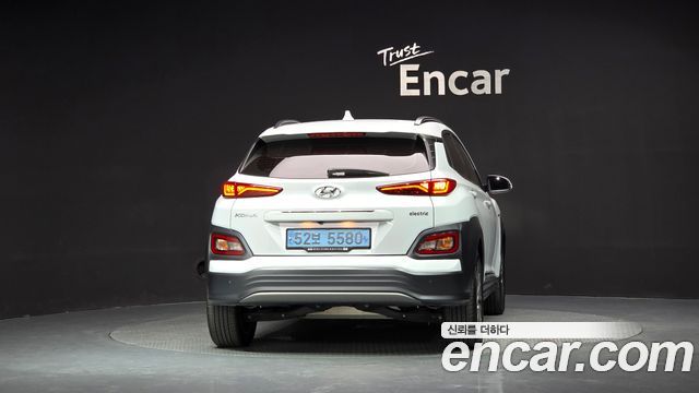 Hyundai Kona Premium — пробег 166 988 км — фото 4 из 5
