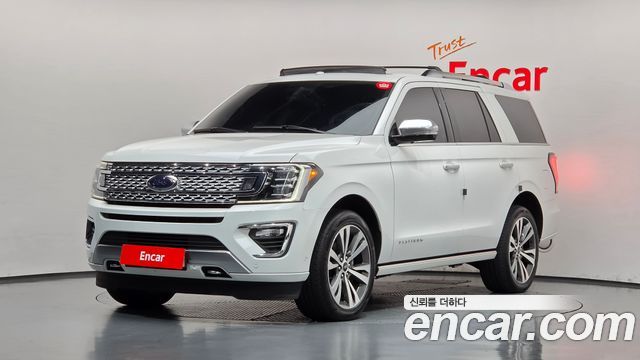 Ford Expedition Platinum 4WD 7Seater — пробег 64 923 км — фото 1 из 5