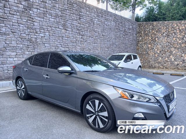 Nissan Altima 2.5 SL Tech — пробег 50 641 км — фото 2 из 5