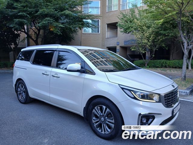 Kia Carnival из Кореи Encar