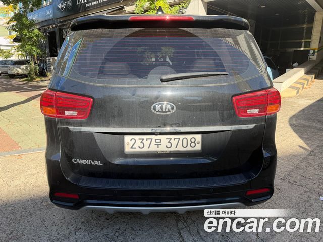 Kia Carnival из Кореи Encar