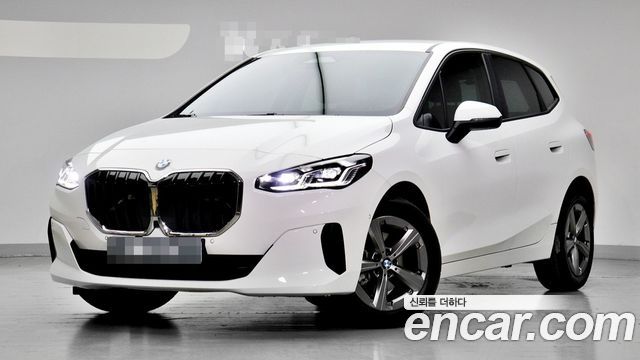 BMW 2-Series 220i Advantage — пробег 4 401 км — фото 1 из 5