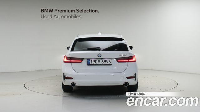 BMW 3-Series 320d Touring Luxury — пробег 78 324 км — фото 4 из 5