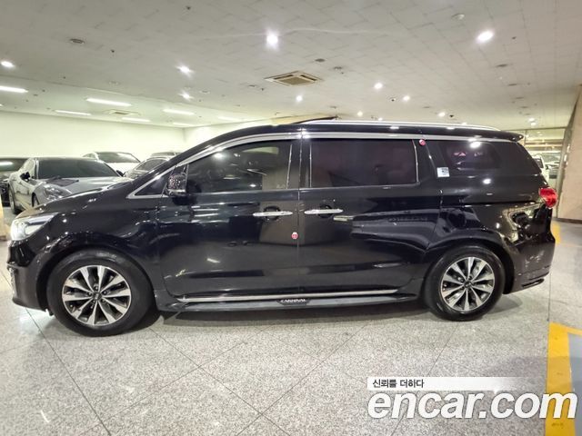 Kia Carnival из Кореи Encar