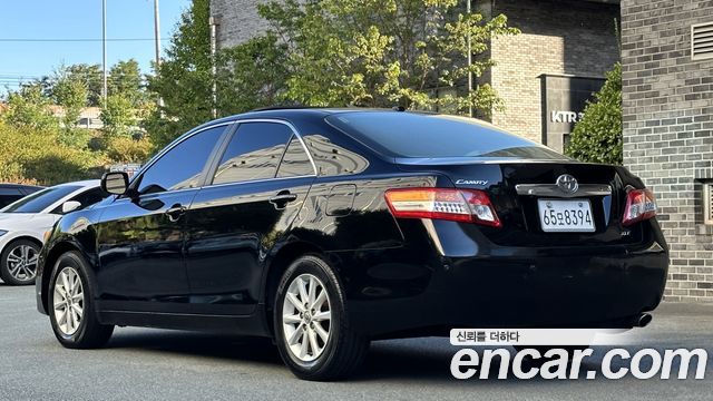 Toyota Camry XLE — пробег 306 585 км — фото 5 из 5