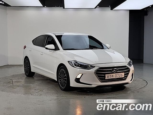 Hyundai AVANTE 1.6 e-VGT SMART Special — пробег 140 126 км — фото 2 из 5