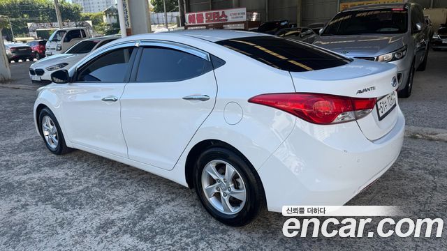 Hyundai AVANTE M16 GDI Luxury — пробег 179 325 км — фото 5 из 5