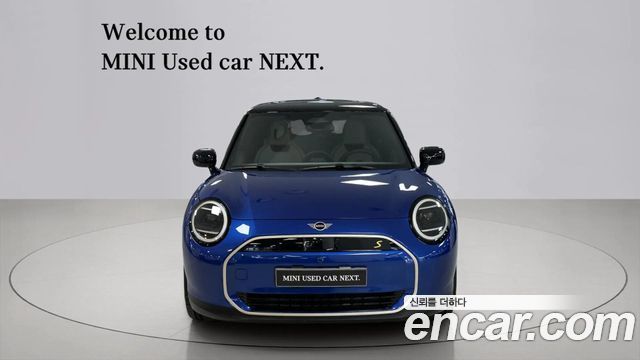 Mini Cooper SE Favoured — пробег 4 062 км — фото 3 из 5