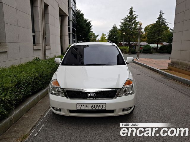 Kia Carnival Grand Carnival GLX Premium — пробег 120 000 км — фото 1 из 5