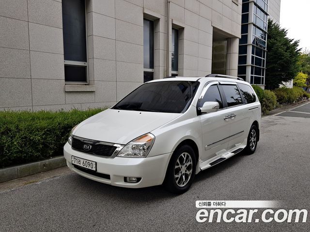 Kia Carnival Grand Carnival GLX Premium — пробег 120 000 км — фото 2 из 5