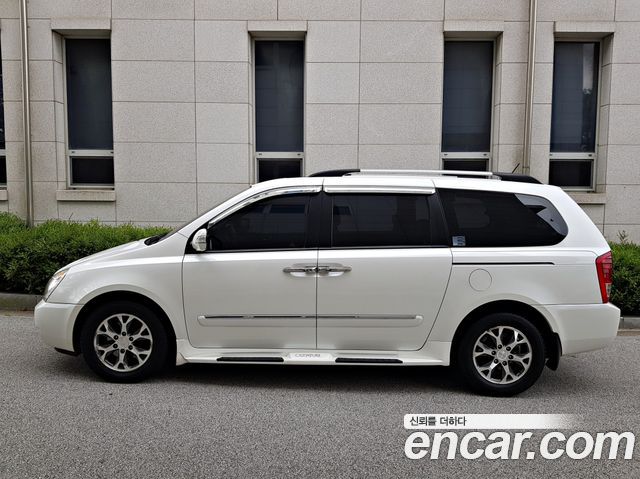 Kia Carnival Grand Carnival GLX Premium — пробег 120 000 км — фото 3 из 5