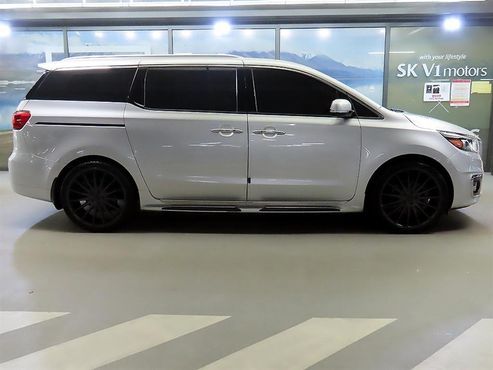 Kia Carnival 7-seater Limousine President — пробег 116 304 км — фото 3 из 5