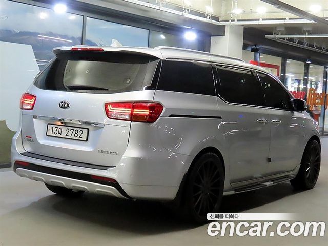 Kia Carnival 7-seater Limousine President — пробег 116 304 км — фото 4 из 5