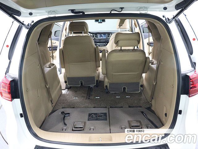 Kia Carnival 7-Seater Limousine President — пробег 108 340 км — фото 5 из 5