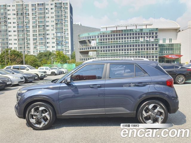 Hyundai Venue 1.6 Flux — пробег 16 000 км — фото 5 из 5