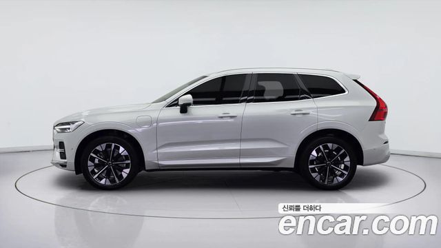 Volvo XC60 T8 Ultra Bright — пробег 514 км — фото 3 из 5