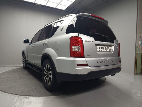 Ssangyong Rexton 2.0 2WD RX7 Luxury — пробег 158 000 км — фото 4 из 5