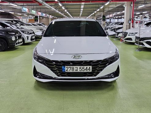 Hyundai AVANTE 1.6 Inspiration — пробег 26 740 км — фото 4 из 5