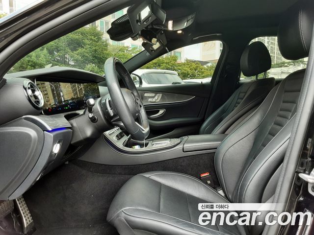 Mercedes-Benz E-Class E350 4MATIC AMG Line — пробег 78 809 км — фото 5 из 5