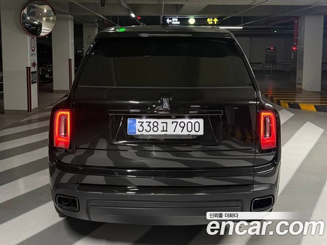 Rolls-Royce Cullinan 6.7 V12 Black Badge — пробег 70 500 км — фото 5 из 5