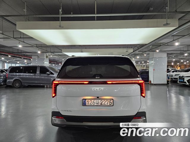 Kia Carnival Diesel 7-Seater Signature — пробег 35 000 км — фото 3 из 5