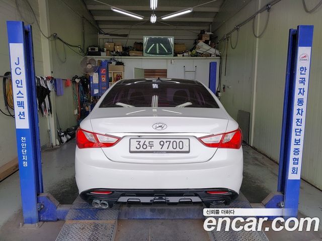 Hyundai Sonata Premier — пробег 117 960 км — фото 2 из 5