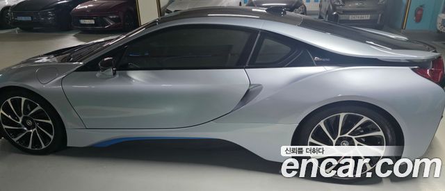 BMW i8 Coupe — пробег 143 060 км — фото 5 из 5
