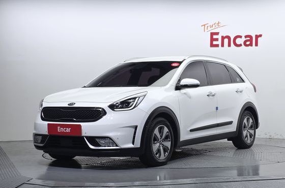 Kia Niro Noblesse — пробег 110 772 км — фото 1 из 5