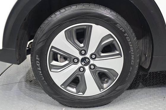 Kia Niro Noblesse — пробег 110 772 км — фото 5 из 5
