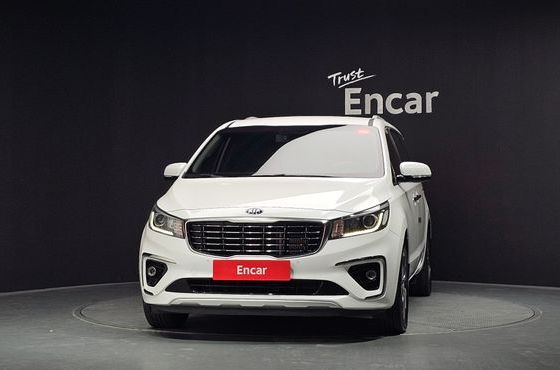 Kia Carnival 9-Seater Prstige — пробег 117 654 км — фото 3 из 5