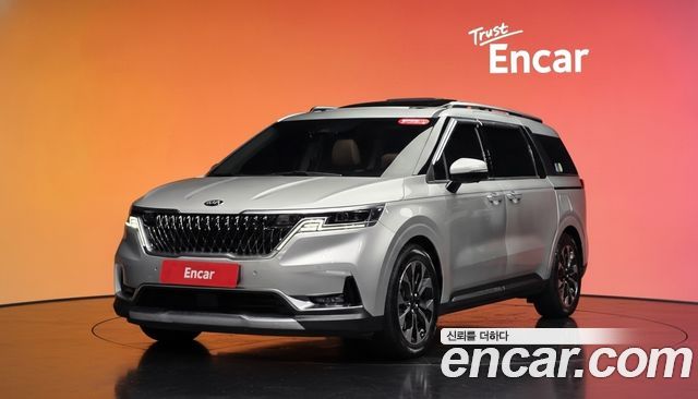 Kia Carnival Diesel 9-Seater Signature — пробег 101 687 км — фото 1 из 5