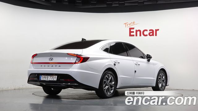 Hyundai Sonata 2.0 Premium Plus — пробег 25 037 км — фото 2 из 5