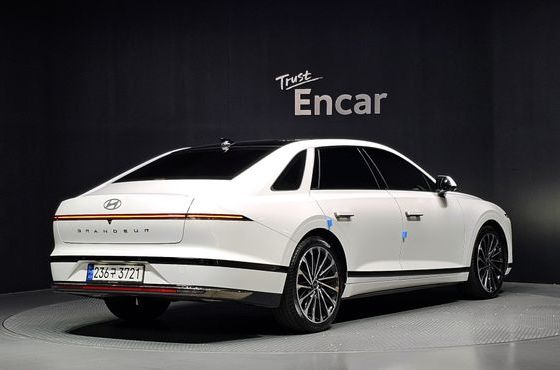 Hyundai Grandeur Calligraphy — пробег 17 655 км — фото 2 из 5