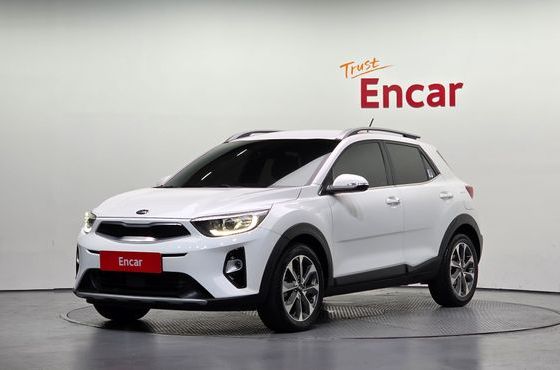 Kia Stonic 1.4 Trendy — пробег 75 888 км — фото 1 из 5