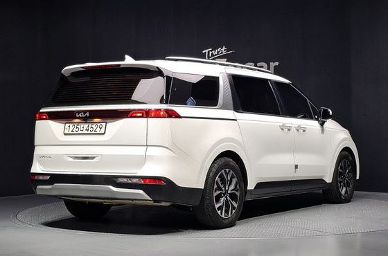 Kia Carnival Gasoline 9-Seater Prestige — пробег 154 702 км — фото 2 из 5