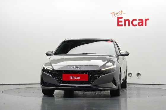 Hyundai AVANTE 1.6 Inspiration — пробег 16 227 км — фото 3 из 5