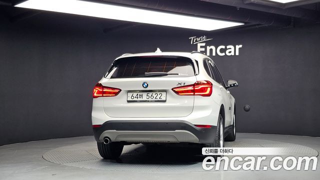 BMW X1 xDrive 18d — пробег 87 367 км — фото 4 из 5