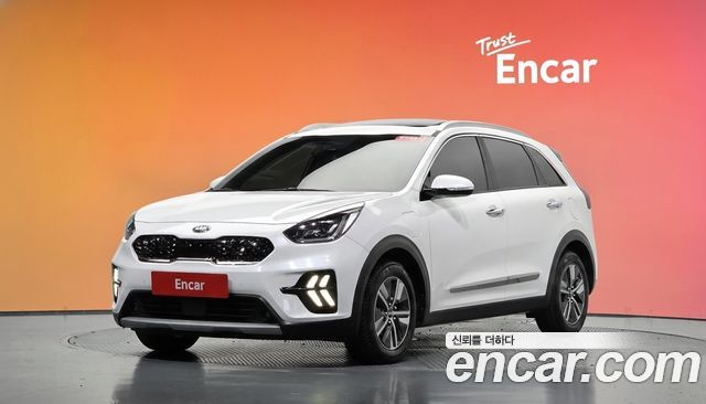 Kia Niro 1.6 PHEV Noblesse Special — пробег 178 025 км — фото 1 из 5