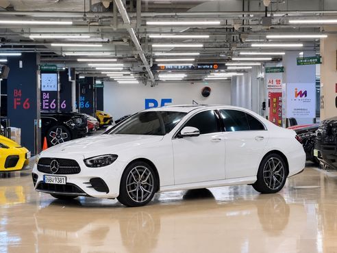 Mercedes-Benz E-Class E220d 4MATIC AMG Line — пробег 59 500 км — фото 1 из 5