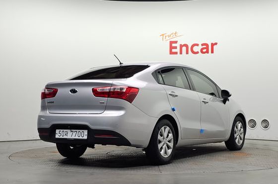 Kia pride 1.6 GDI Sedan Luxury — пробег 81 269 км — фото 2 из 5