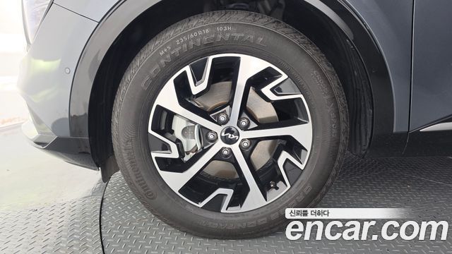 Kia Sportage Signature 2WD — пробег 29 867 км — фото 5 из 5