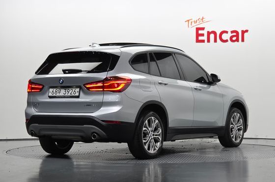 BMW X1 xDrive 18d Joy — пробег 83 488 км — фото 2 из 5