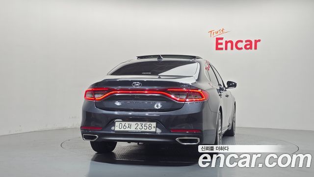 Hyundai Grandeur 2.2 Diesel Premium Special — пробег 290 354 км — фото 4 из 5